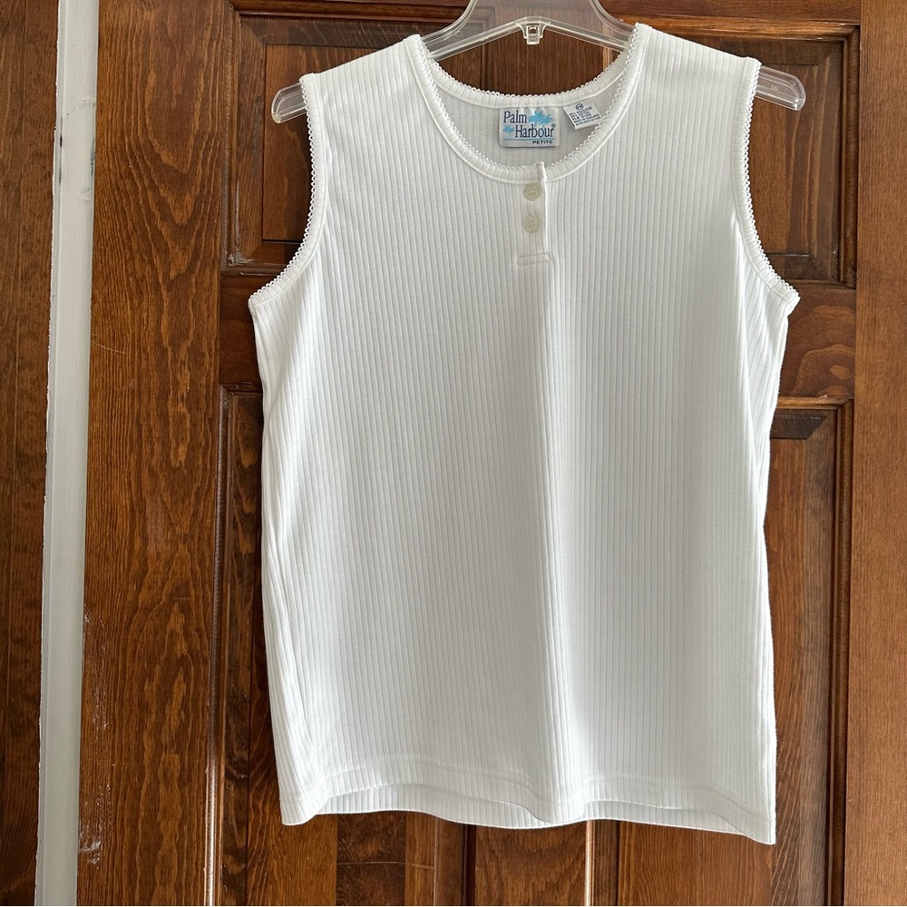 Palm Harbor White ribbed top Petite Medium